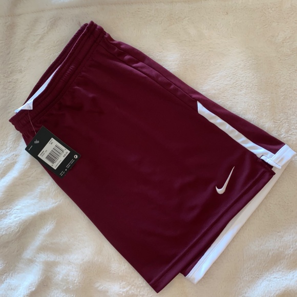 Nike Mini Sport Skirt (Burgundy) - Picture 10 of 10